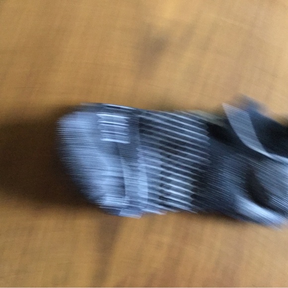 Assortment of new Bombas Women’s socks - Picture 5 of 16